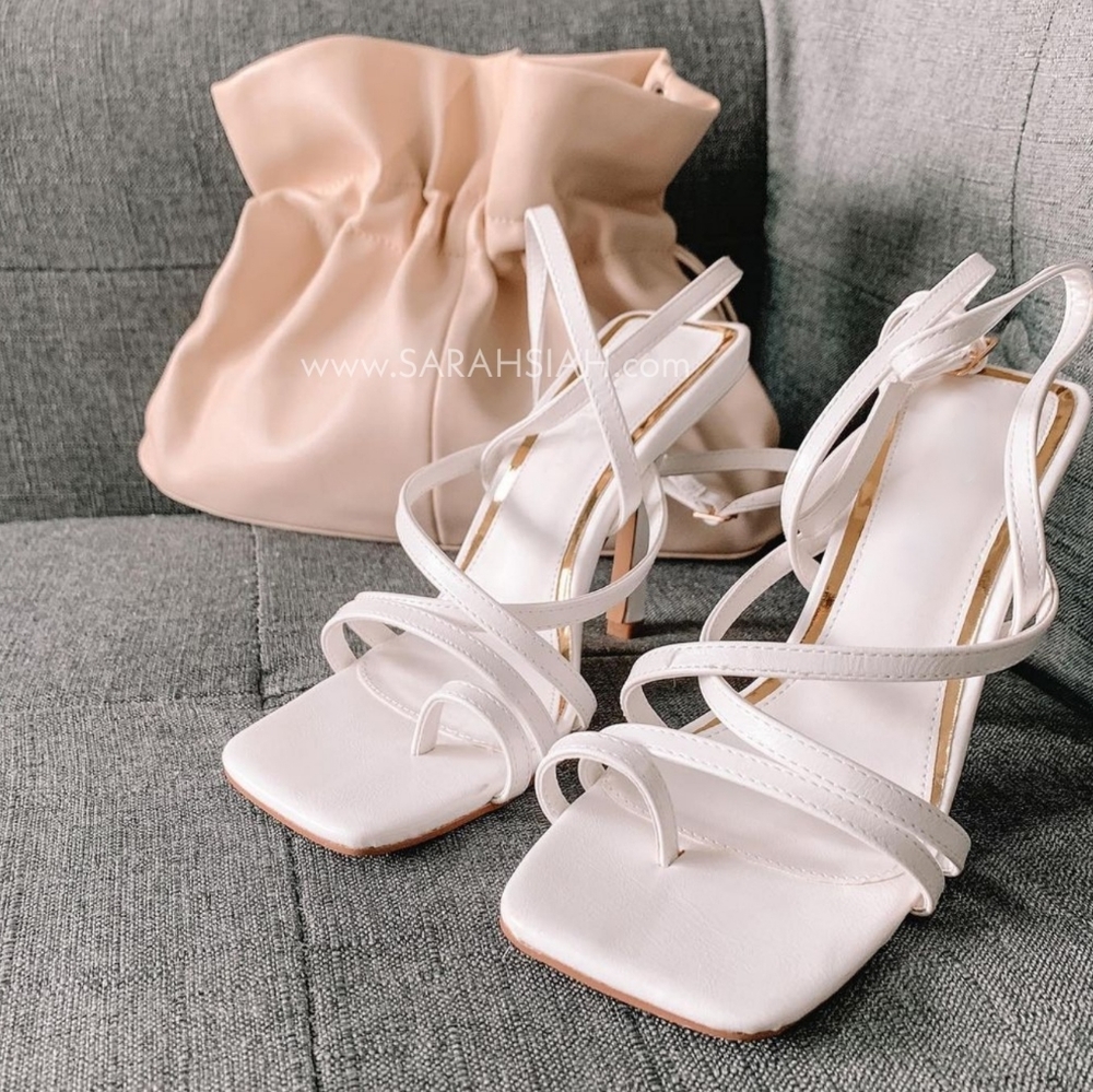 Size 9 Double Square Split Toe Strapp - image 3